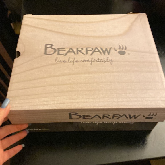 NWT Bearpaw Krista Boot - Picture 3 of 8